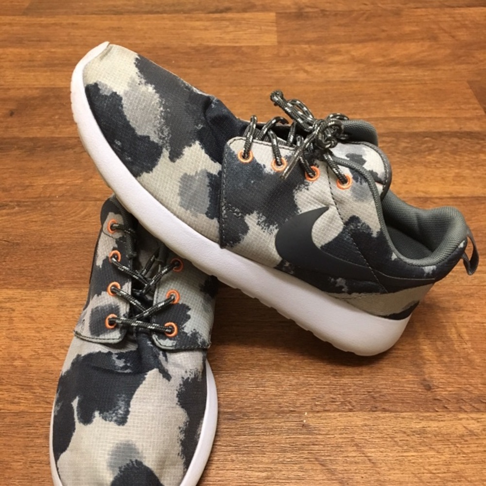 Nike Roshe Run - Picture 6 of 8
